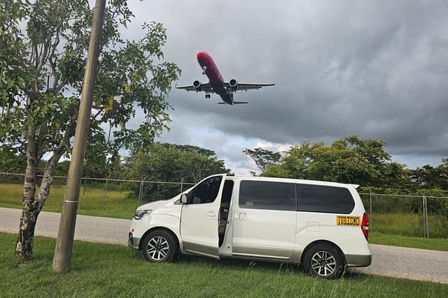 Private Transportation From Liberia Airport-Hotel Tamarindo Diria