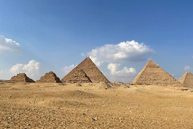 Pyramids, Sphinx And Grand Egyptian Museum Private Tour in Giza