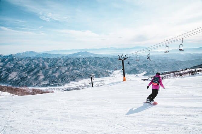 Expert Ski Lessons in Sapporo: Conquer Hokkaido's Best Snow