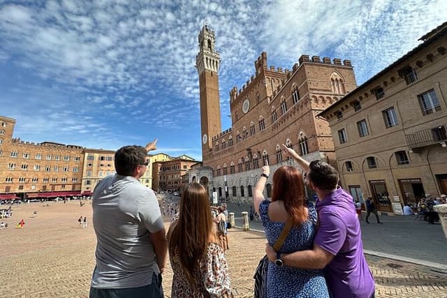 Highlights of Siena Private City Tour with Local Guide