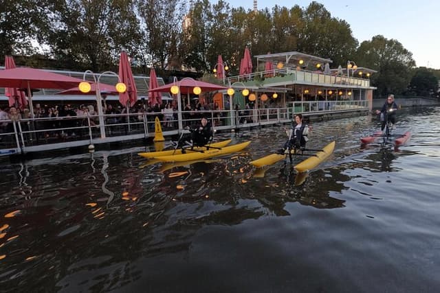 Yarra River Twilight Waterbike Tour