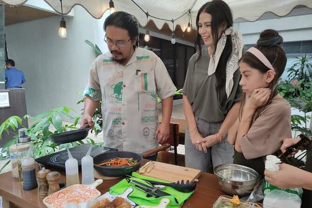 Manila Filipino Cooking Class: Meryenda Favorites
