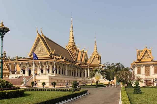 Private Tour: Phnom Penh City Tour Full Day