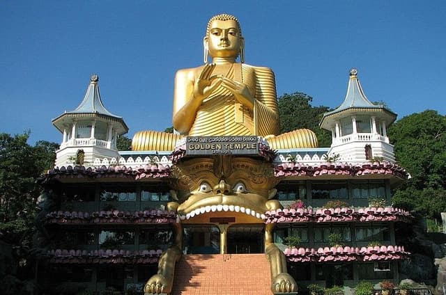A Multi Day Tour Around Sri Lanka with Our Personal Driver
