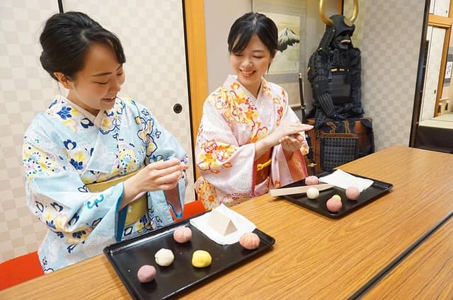 Tokyo 6hr Private Guided Tour & Japanese Sweets Making Experience