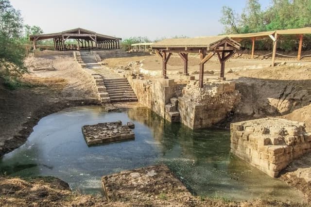 From Amman: Full Day Tour to Dead Sea and Baptism Site.