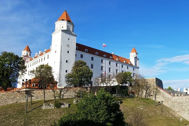 Explore Bratislava with a Local: Private Tour from Vienna