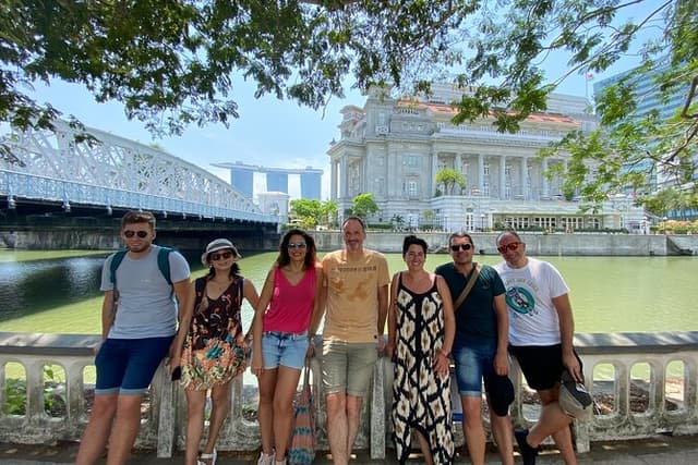 3 Hour Private Sunset Tour in Singapore