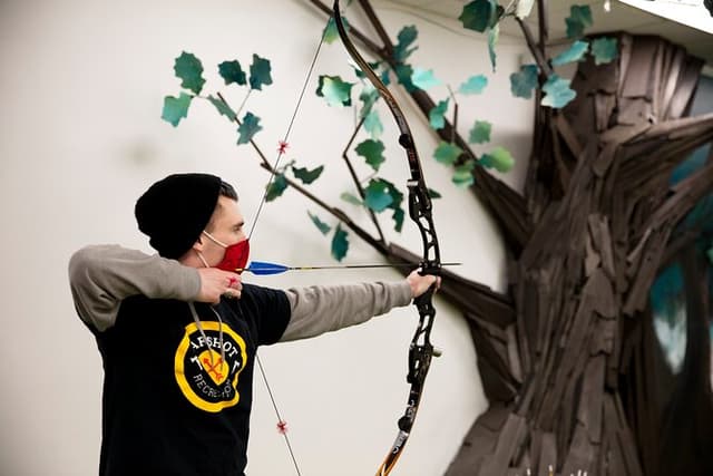 1 Hour Simulated Archery Experience at Far Shot Albany