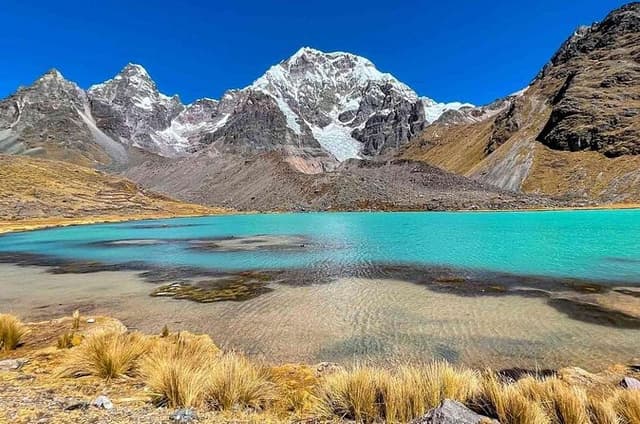 Full Day Ausangate 7 Lakes Hike from Cusco