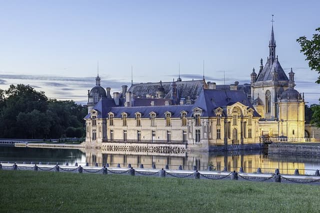 Château de Chantilly Trip by Car from Paris