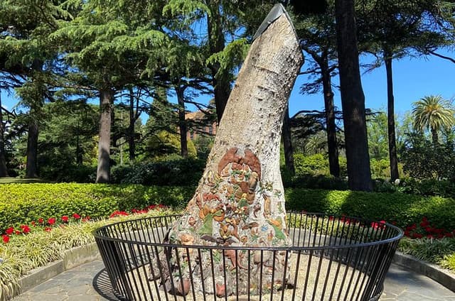 Fitzroy & Treasury Gardens Melbourne Walking Tour
