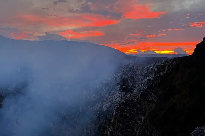 Epic 3-Day Nicaragua Tour: Granada, Leon & Masaya