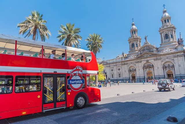Santiago Pass : Bus, Cerro San Cristobal and the Best Tours