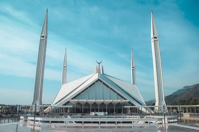 Full Day Private City Tour Of Islamabad