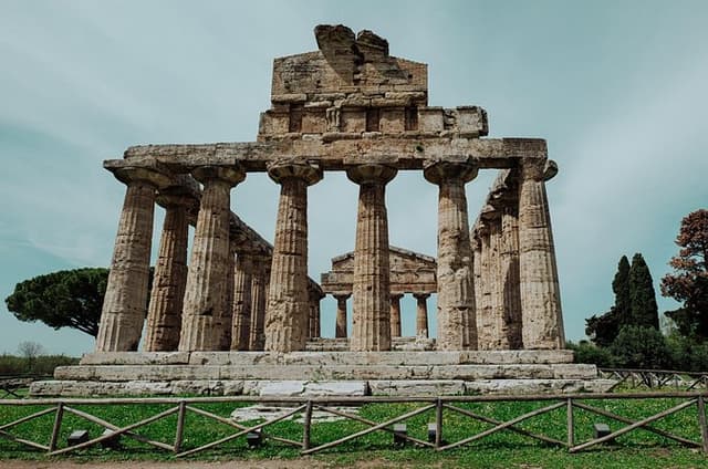 Paestum 3 Hours Archaeological Private Tour