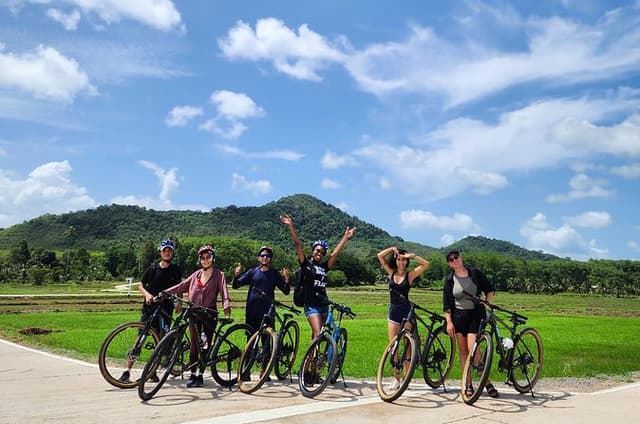 Islands Discovery: Koh Yao and Koh Hong with Bicycles and Beaches