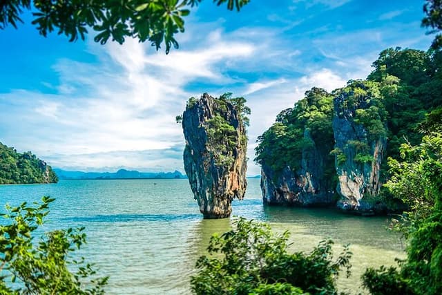 James Bond - Phang Nga with canoe (Full-Day Tour)