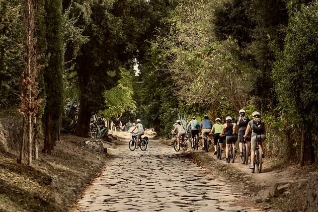 Rome EBike Tour: Appian Way, Catacombs & Roman Aqueducts