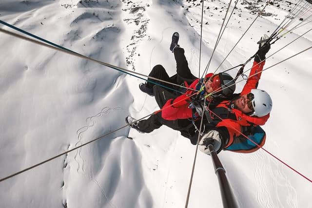 Paragliding Davos Early Bird (Video & Photos Included)