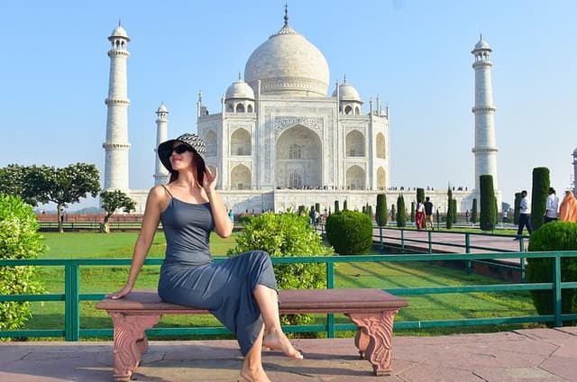 Skip-the-Line Taj Mahal & Agra Guided Tour with Multi Options