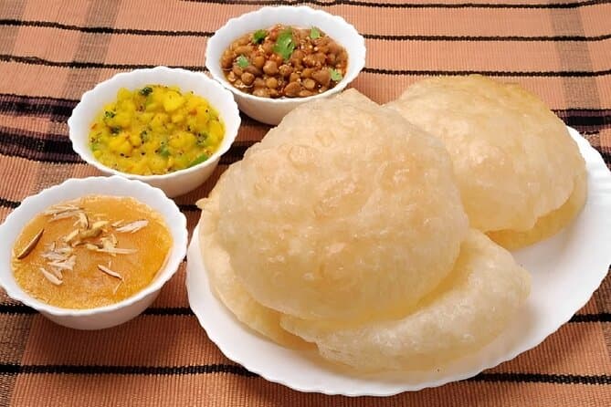 Authentic Lahore Night Food Tour: A Culinary Journey