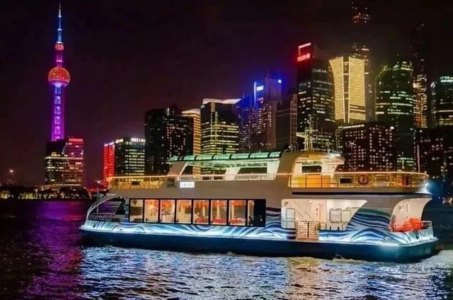 Private Tour of Shanghai Museum the Bund Yu Garden and Cruise on Huangpu River