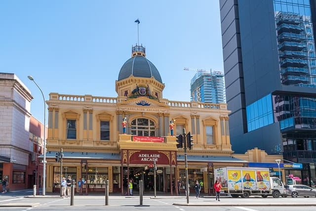 Private Cultural and Wine Tour from Adelaide