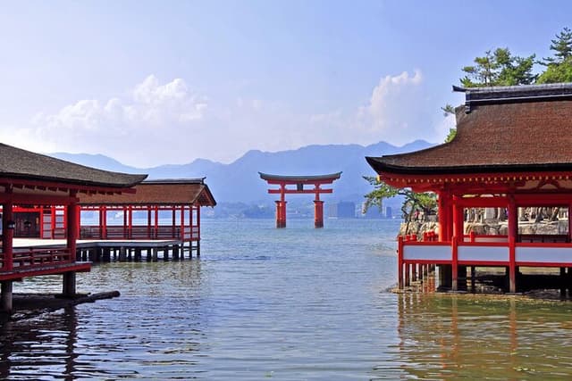 Hiroshima and Miyajima Bus Tour with Indian Lunch