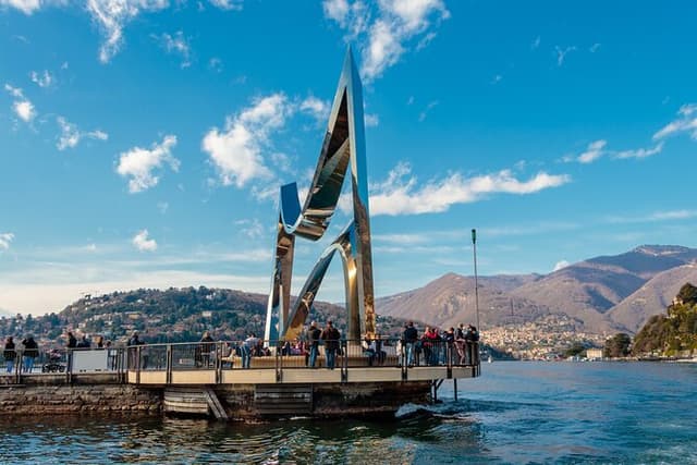 Tour of Como and Brunate