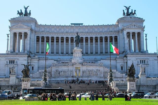 Rome: Walking Tour through the Marvel of the city