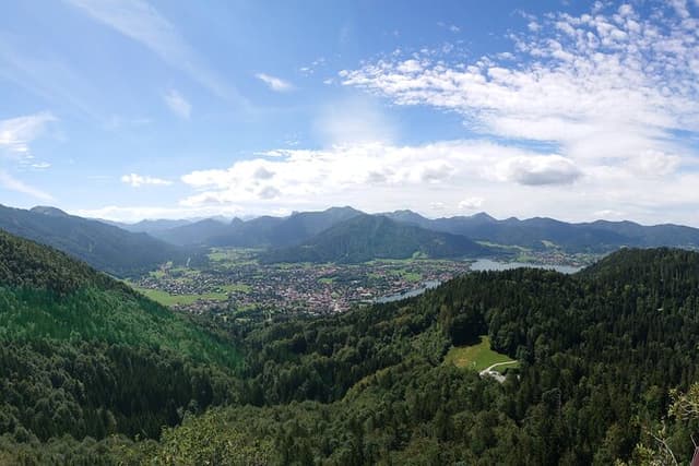 Mid-level Hiking Tour in the Bavarian Alps from Munich