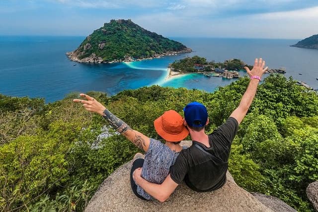 Koh Tao Snorkeling and Island Hopping Tour (Private)
