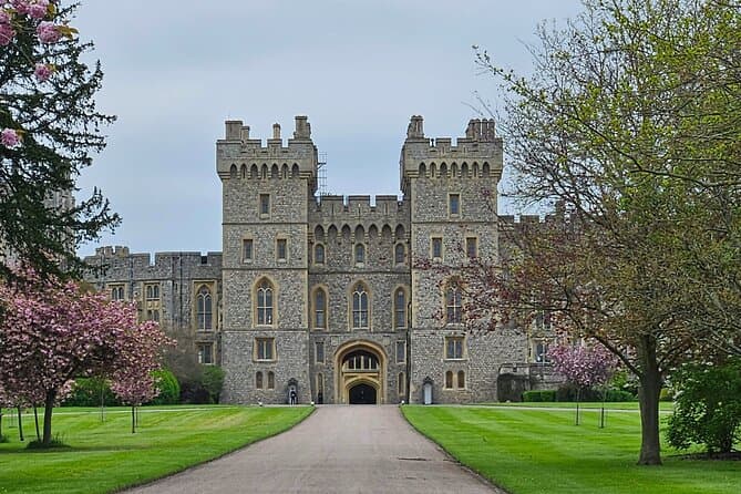 Premium Southampton to London & Stonehenge Private Travel
