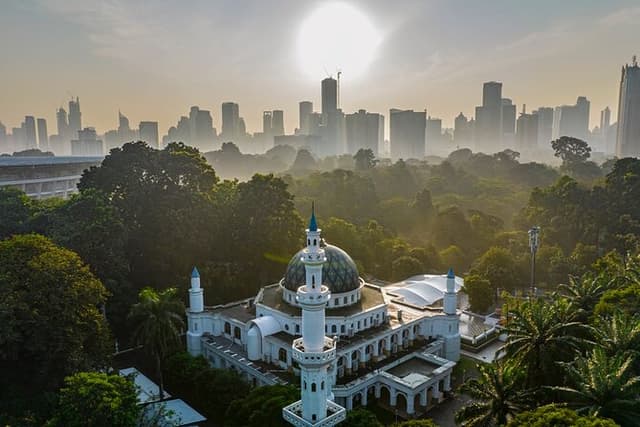 Full Day Private Tour of Jakarta Visit Highlights Places