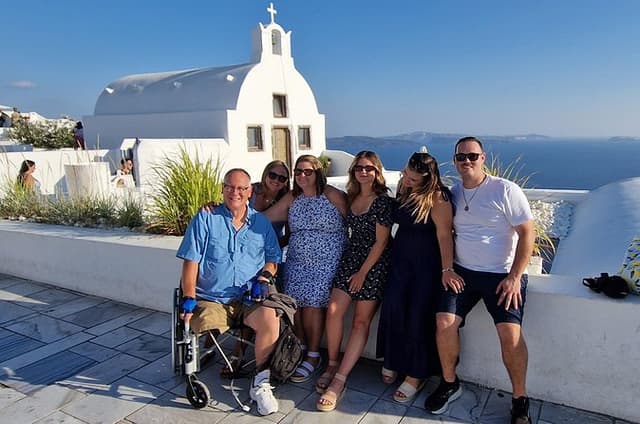 Santorini: 4hr Wheelchair Private Accessible Tour