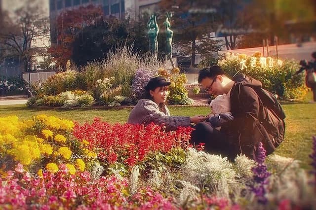 Private Video Tour in Park Symbolic of Sapporo