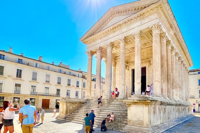 A day at Pont du Gard, Nîmes and Orange (Roman monuments)