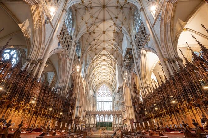 Explore York's Iconic Cathedral: Guided Minster Tours