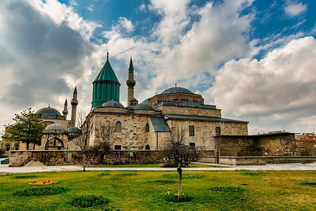 Old City of Konya Walking Tour