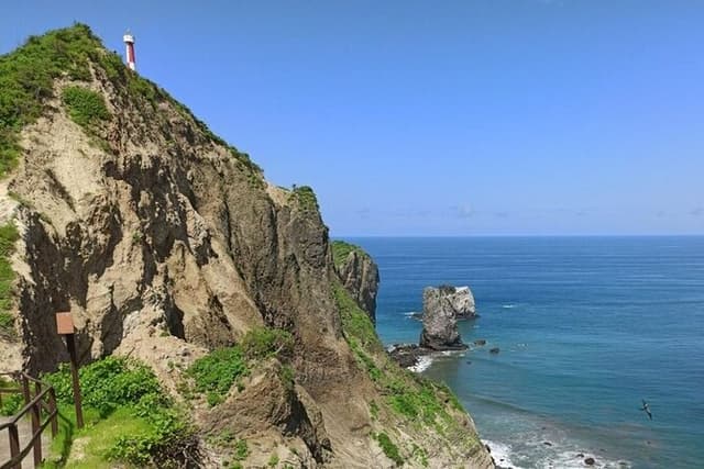 Taste of Ecuador: Fish Market, Forest trail, Local Food & Crafts