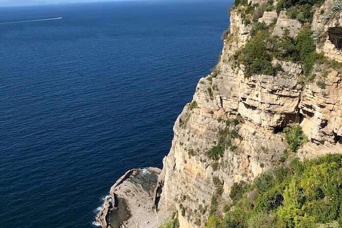 Best Amalfi Coast Tour Options in Isola d'Ischia