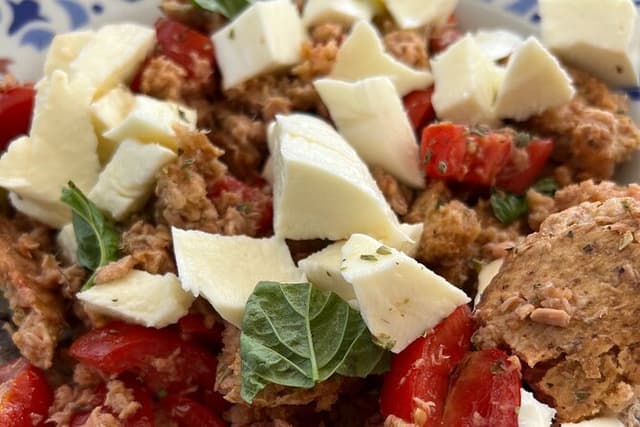 3 Hour Private Authentic Food Tour in Positano