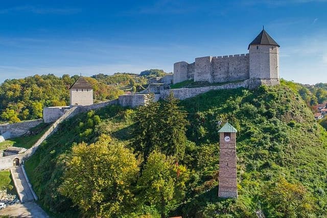Sarajevo: Day Trip to Bosnian Castles Vranduk, Tešanj & Srebrenik
