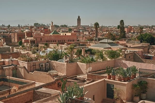 Private Marrakech City Tour with Hotel Pickup&Guide: Medina&Souks