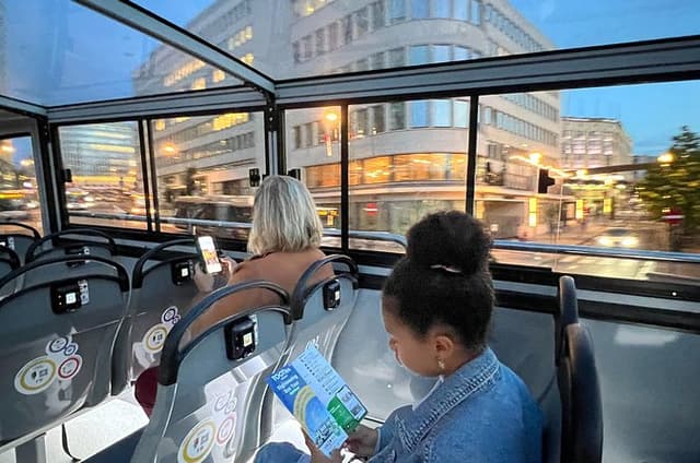 Brussels Tootbus before night sightseeing tour