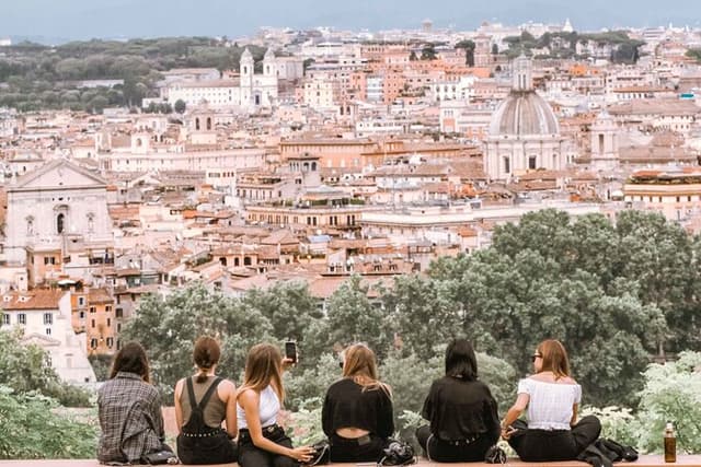 Rome: Enjoy Hidden Gems with Wine Tasting, Half Day Private Tour