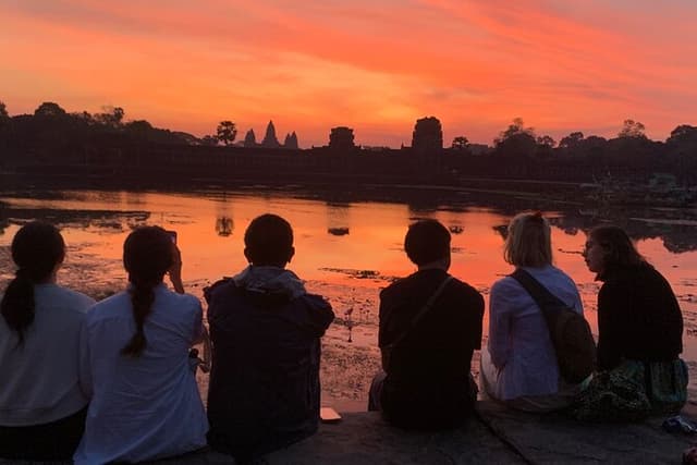 Angkor Wat Sunrise, Top 4 Temples and a Tranquil temple