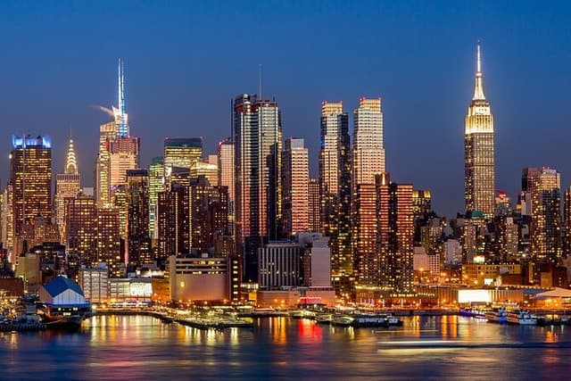 New York City Night Skyline Shared Tour from New Jersey