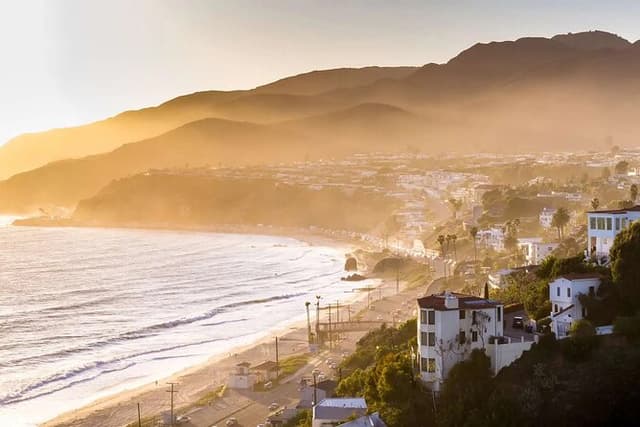  2 Hour Private Tour in Malibu Majesty